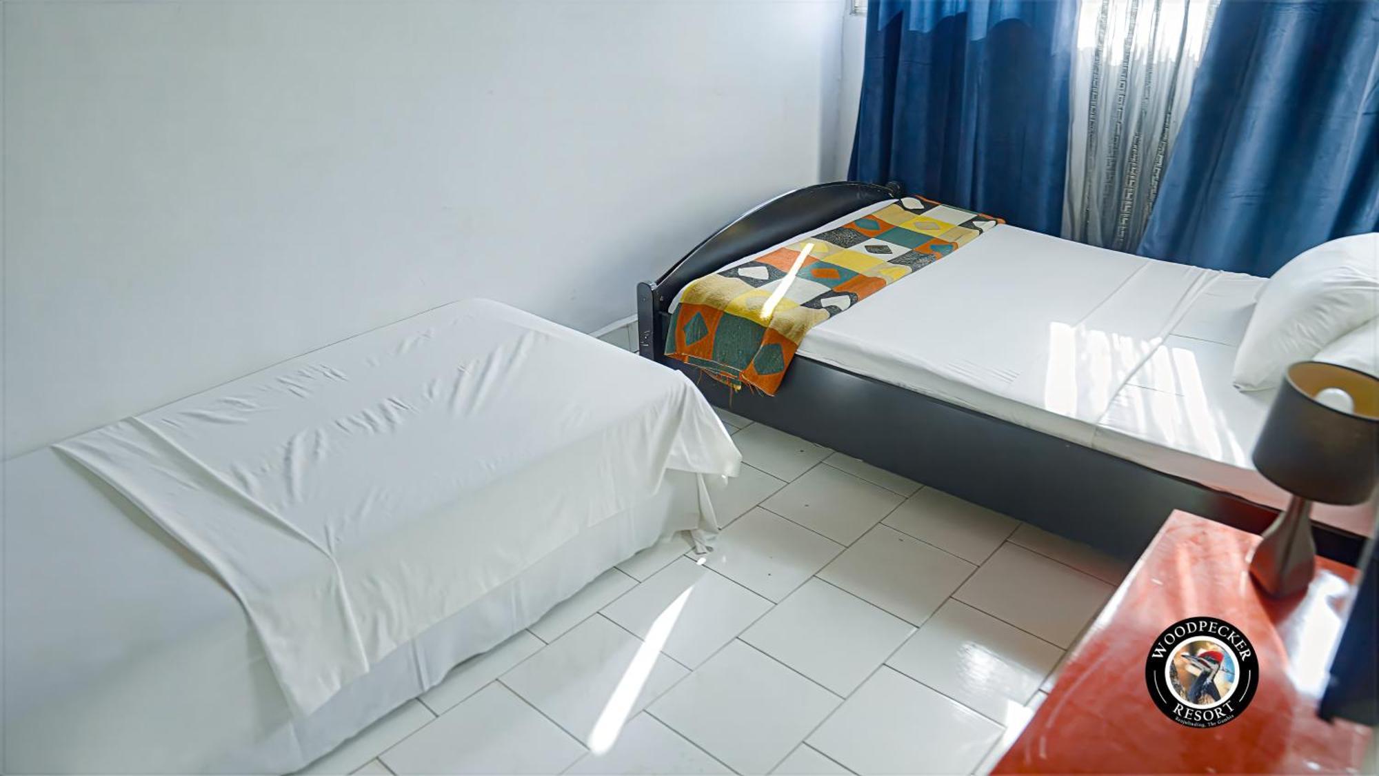 Woodpecker Resort Hotel Банджул Екстериор снимка