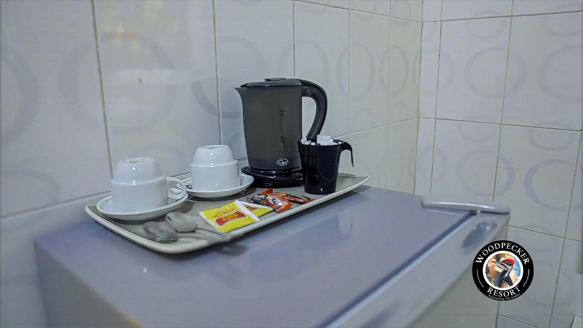 Woodpecker Resort Hotel Банджул Екстериор снимка