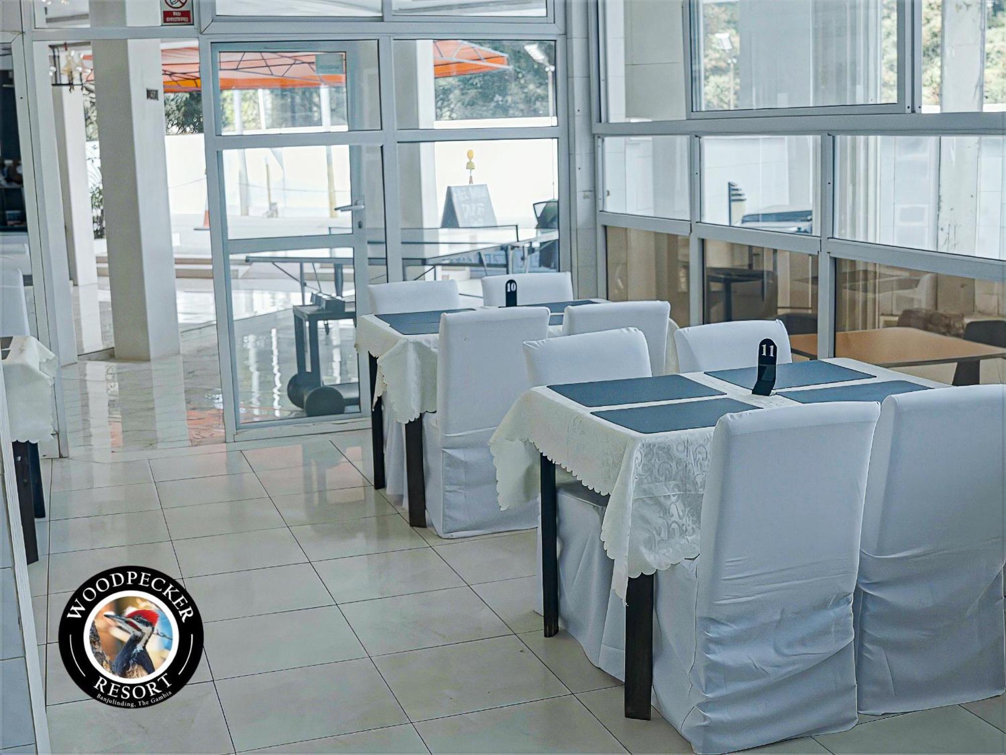 Woodpecker Resort Hotel Банджул Екстериор снимка